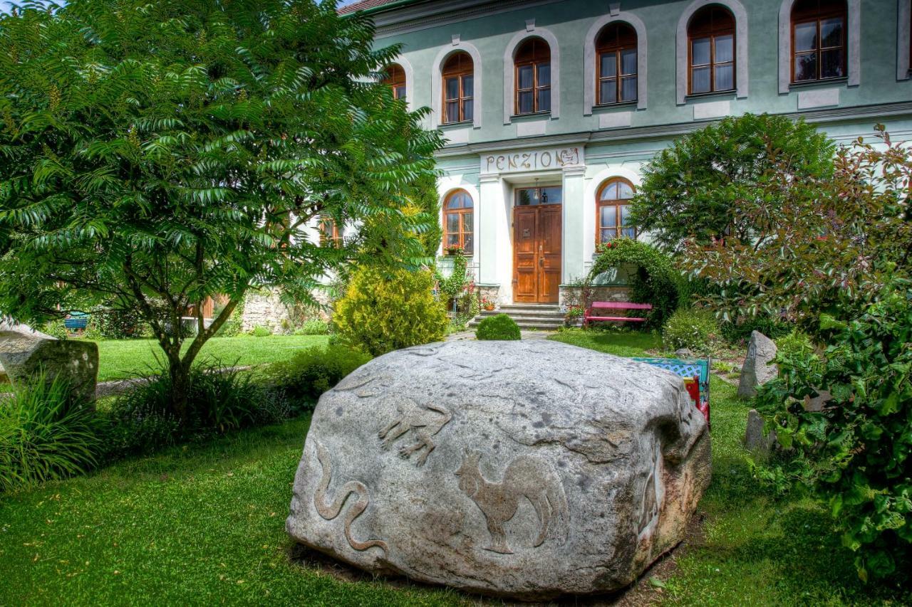 Penzion Medvedi Paseka Nová Bystřice Екстериор снимка